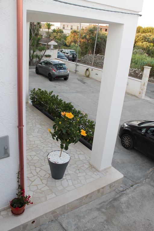 B&B Mari Lu' Maruggio Esterno foto