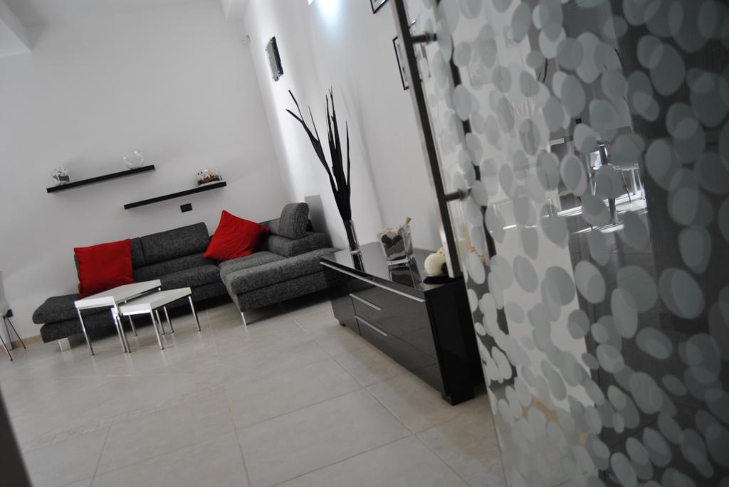 B&B Mari Lu' Maruggio Esterno foto